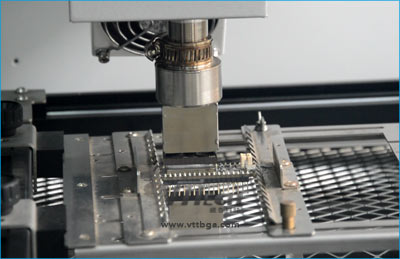 BGA返修焊接時出現(xiàn)連橋和焊料成團(tuán)的原因